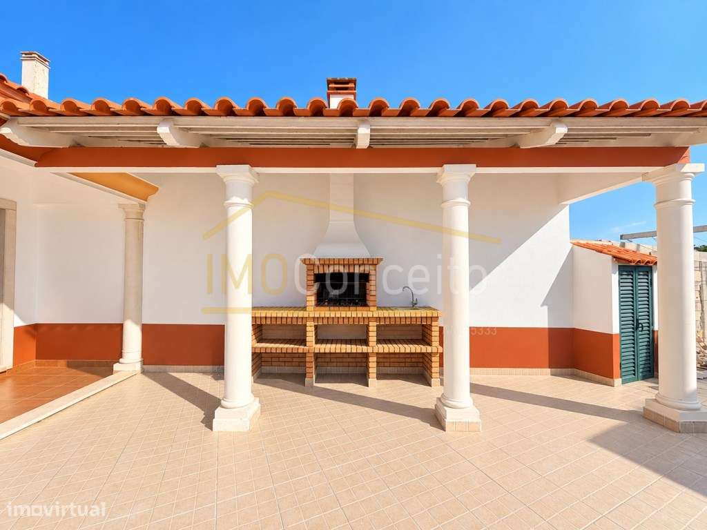 MORADIA T3 COM 2 ANEXOS| PISCINA| EXCELENTE LOCALIZAÇÃO E POTENCIAL...-18