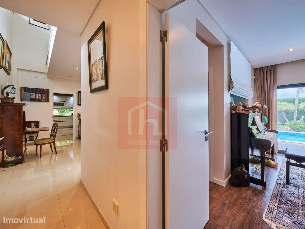 Moradia T4 de Luxo com piscina inserida no condominio privado em Sã...-29