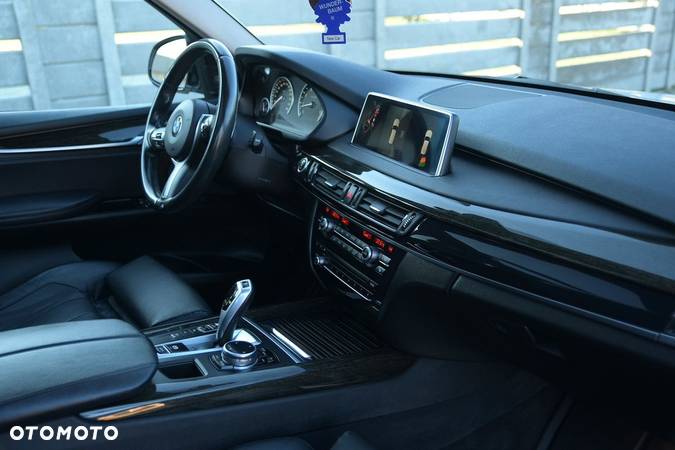 BMW X5 3.5i xDrive - 14
