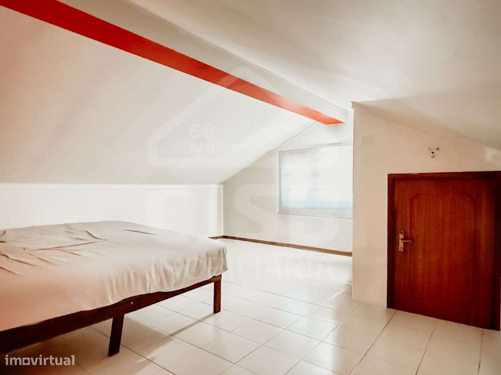 Moradia Isolada T5+3 em Salvaterra de Magos-41