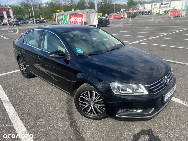 Volkswagen Passat 2.0 TDI Comfortline - 13