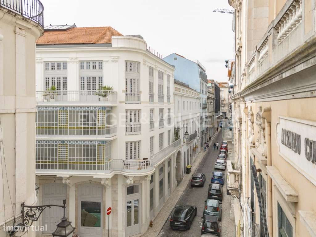 Elegante e luxuoso apartamento T2, junto à Av. da Liberdade-32