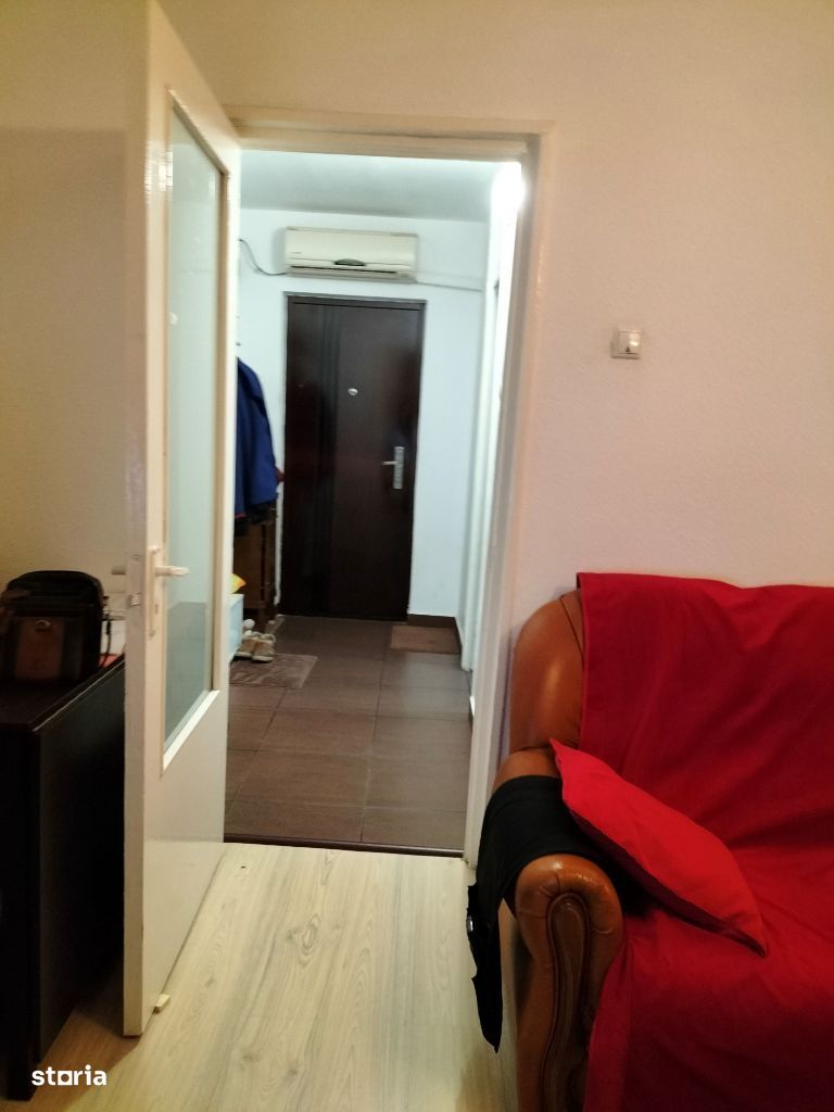 Vanzare apartament 3 camere, decomandat, Piata Mihai Viteazu, Ploiesti