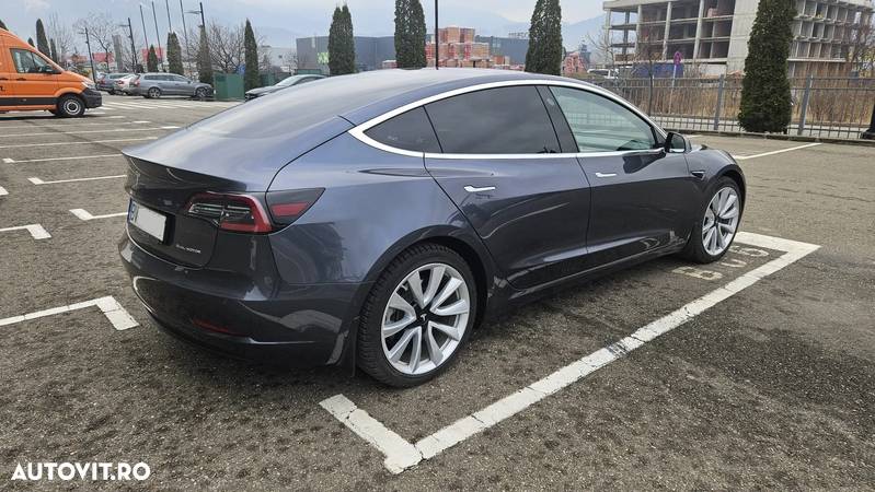Tesla Model 3 Langstreckenbatterie Allradantrieb Dual Motor - 13