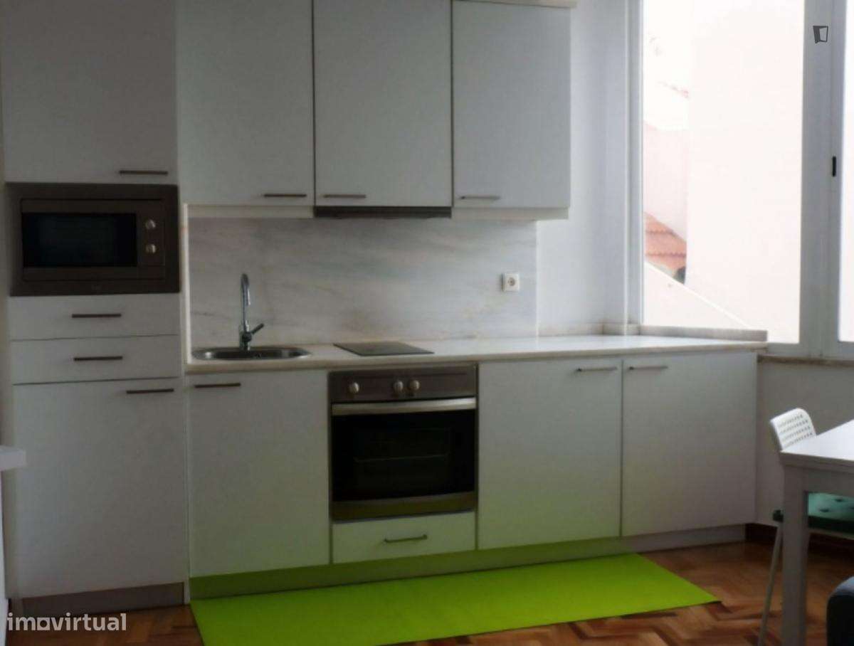 Apartamento com 1 quartos - localizado em Princípe Real Lisbon - Grande imagem: 4/6