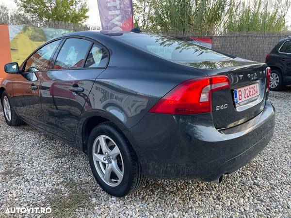 Volvo S60 - 5