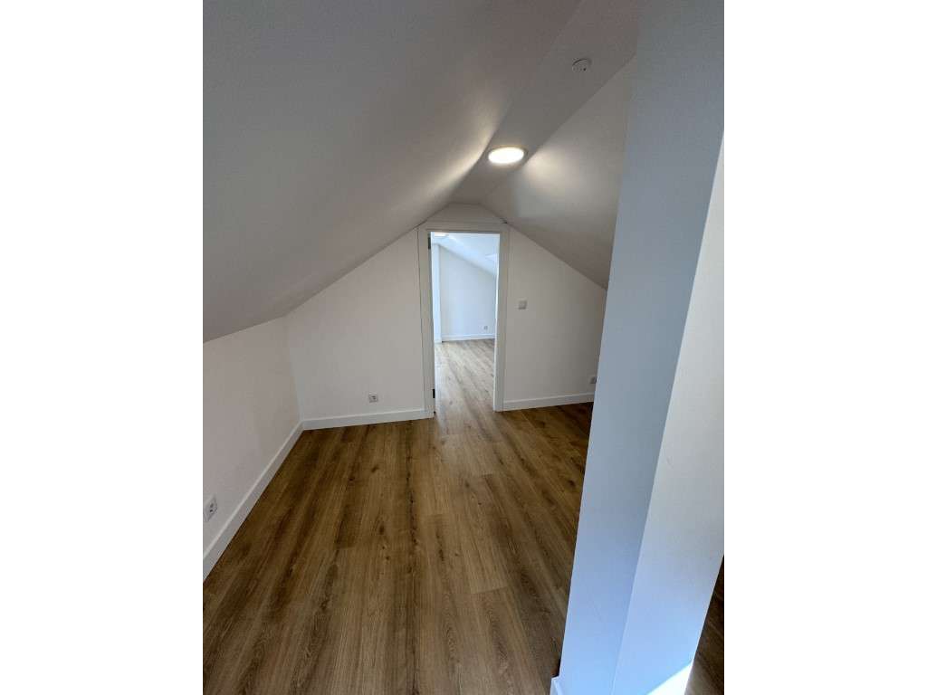 Apartamento para arrendar na Rua das Gaivotas 11, Misericórdia - Grande imagem: 4/8