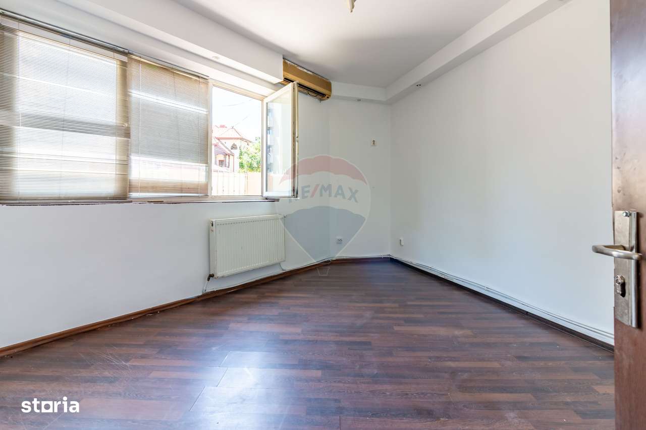 Casă / Vilă în zona Calea Calarasilor, ideal investitie, 6xparcare-11