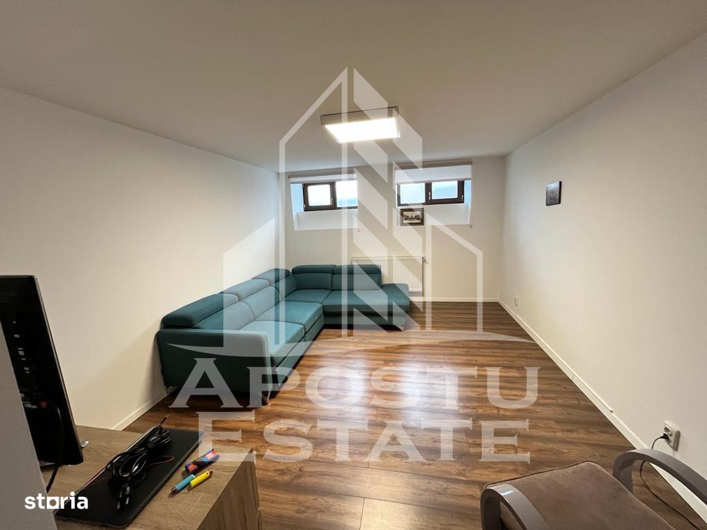 Apartament cu 3 camere semidecomandat, la casa, zona Iosefin