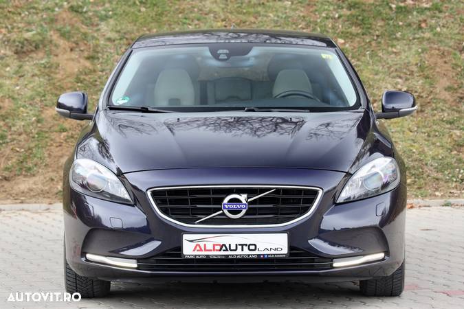 Volvo V40 D2 - 36