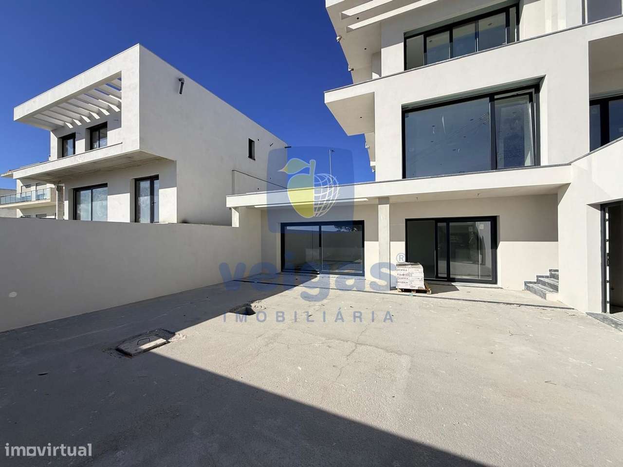 Moradia T4 com Piscina, Rooftop, Sistema VMC | Baleal – Peniche-26