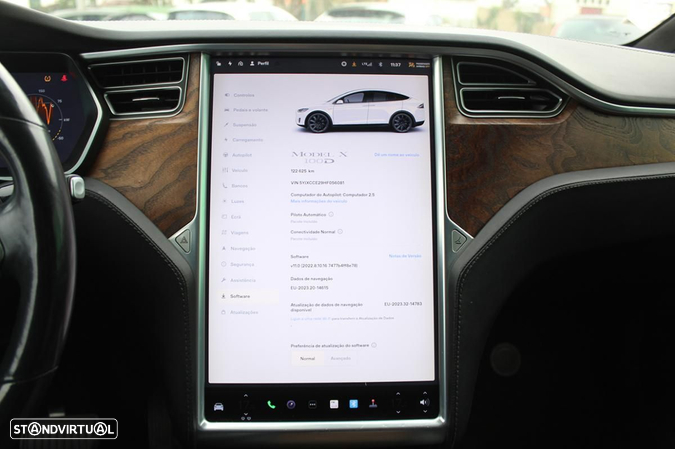 Tesla Model X 100D - 34