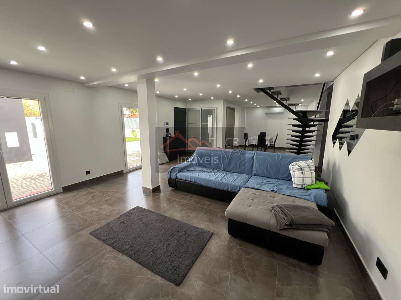 Excelente Moradia T3 Isolada, na privilegiada zona de Aroeira - Grande imagem: 3/23