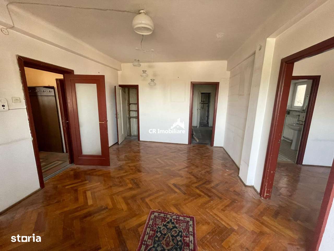 Apartament 4 camere + terasa Piata Romana
