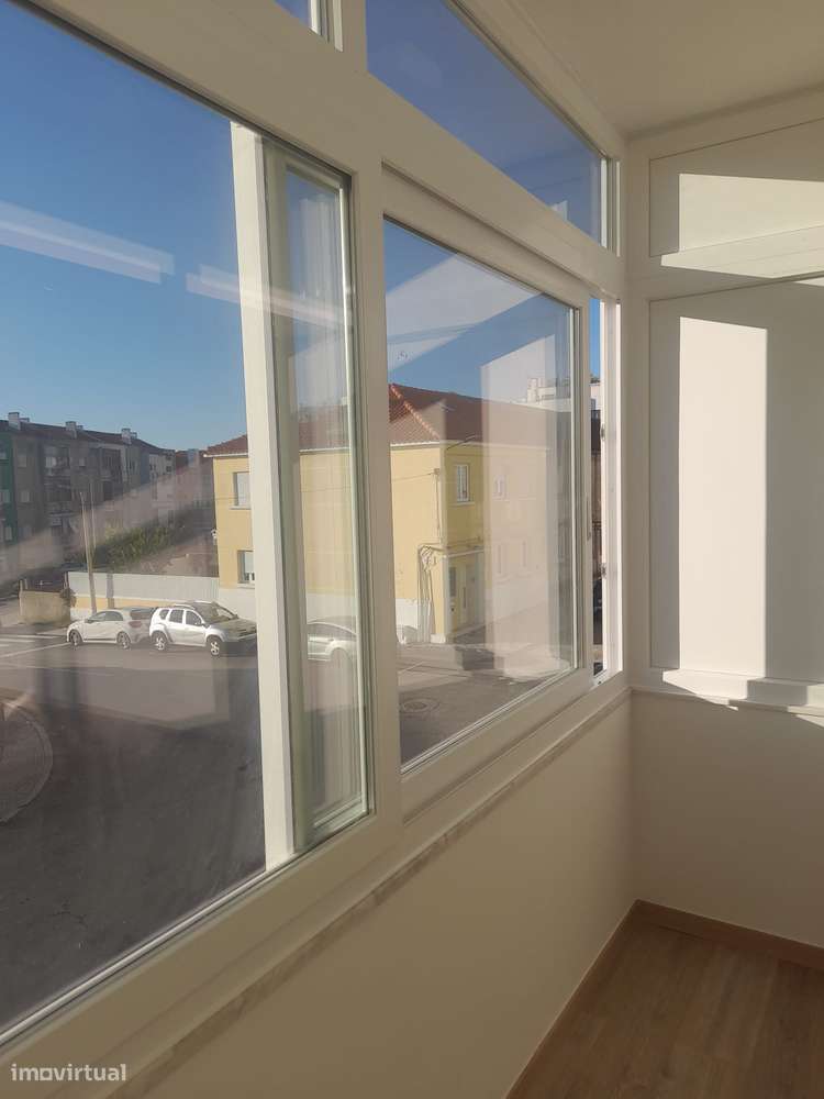 T2 renovado com segurança e vista cidade-5