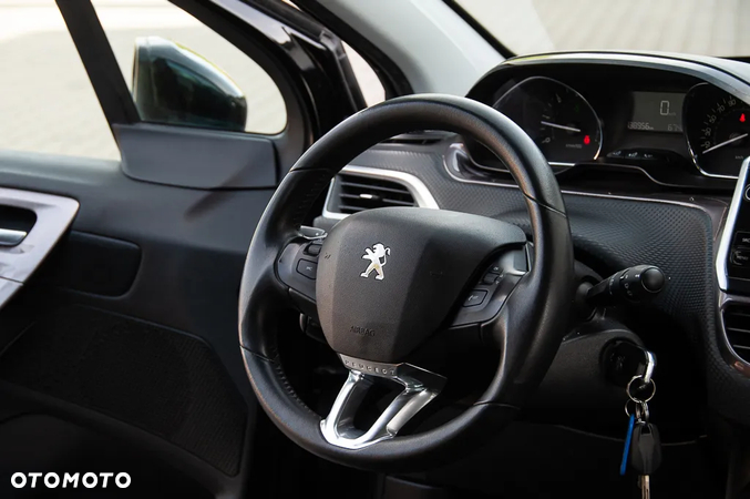 Peugeot 2008 1.6 e-HDi Style S&S - 5