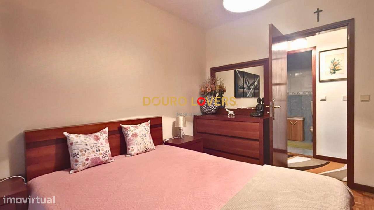 Apartamento T2 em Rio Tinto – Excelente Estado, com Garagem-27