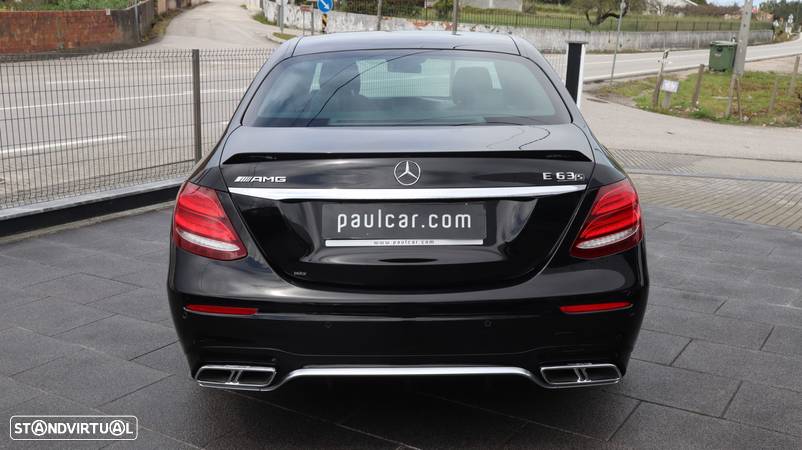 Mercedes-Benz E 63 AMG S 4-Matic+ - 4