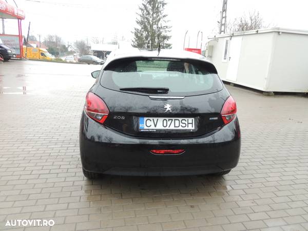 Peugeot 208 1.2 L PureTech Active - 9