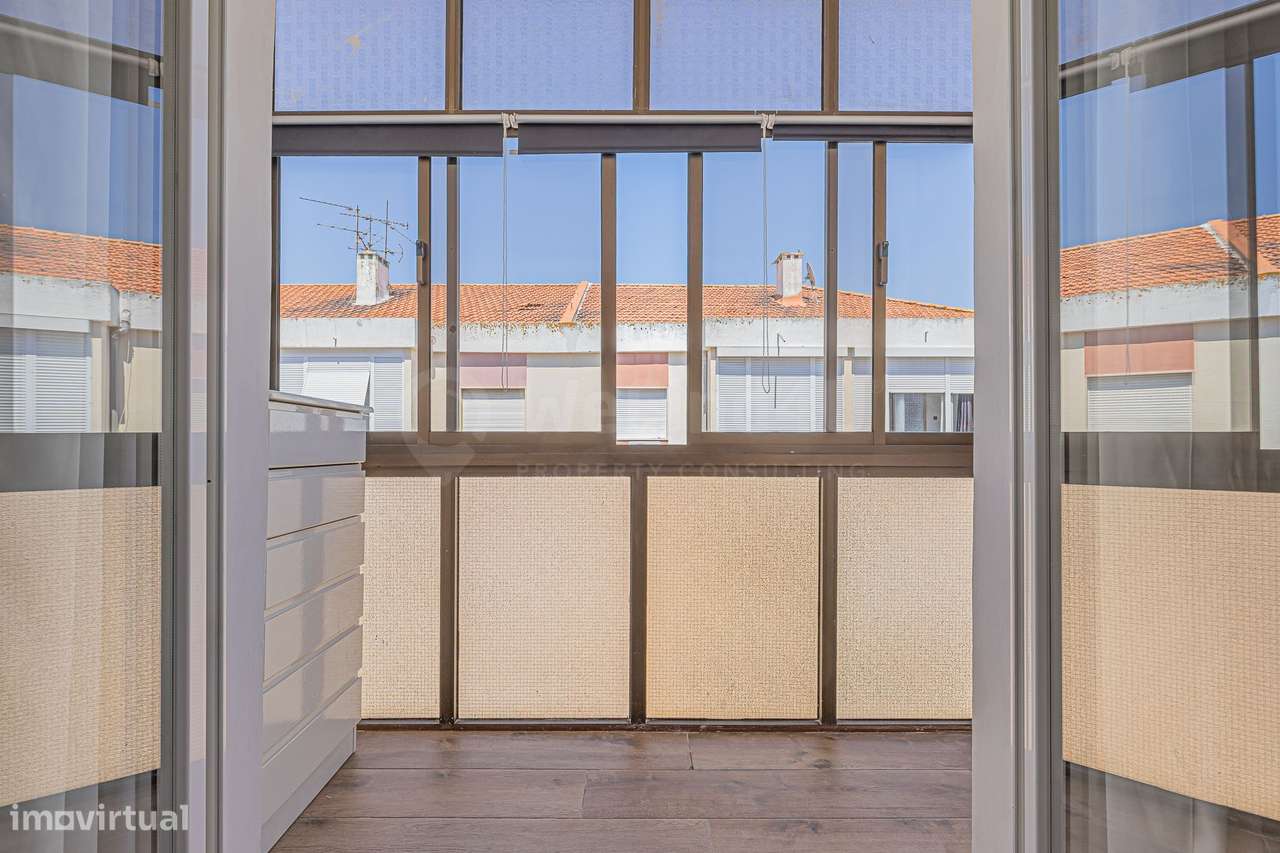 T2 Totalmente Remodelado - Baixa da Banheira-27
