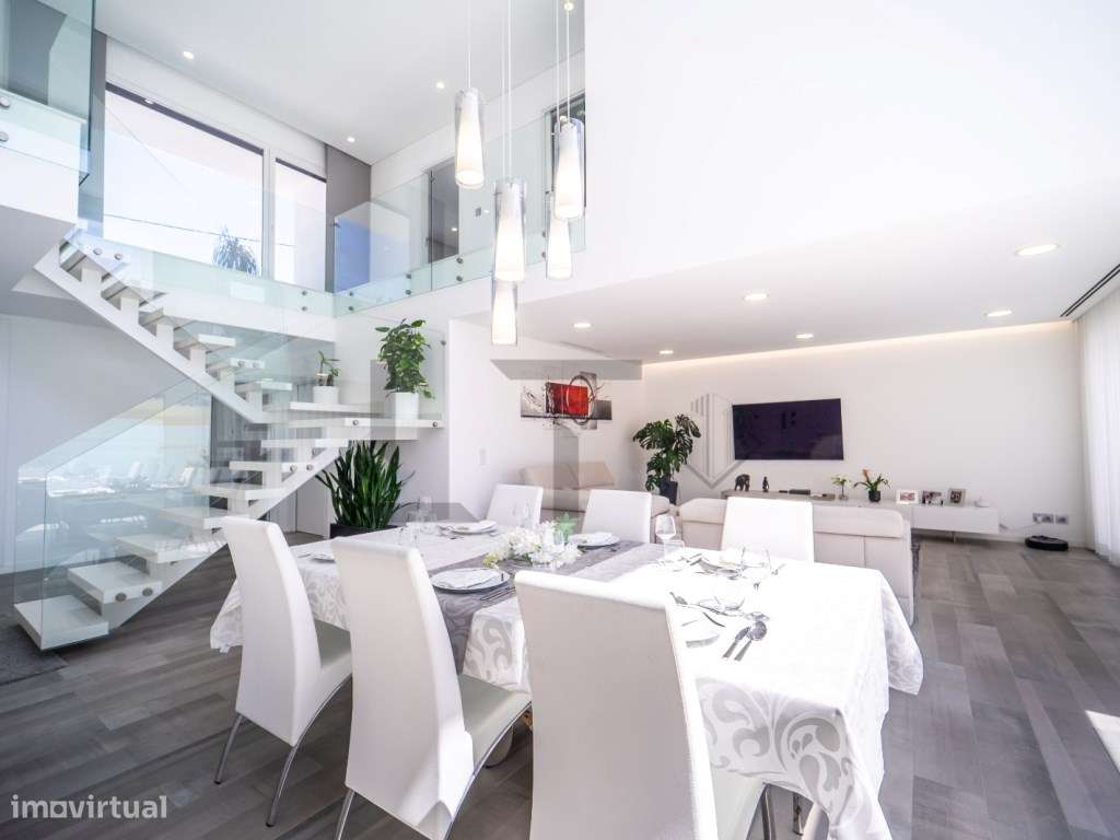 Moradia T4 Smart Home com Piscina, para Venda na Aroeira, Charneca ...-25