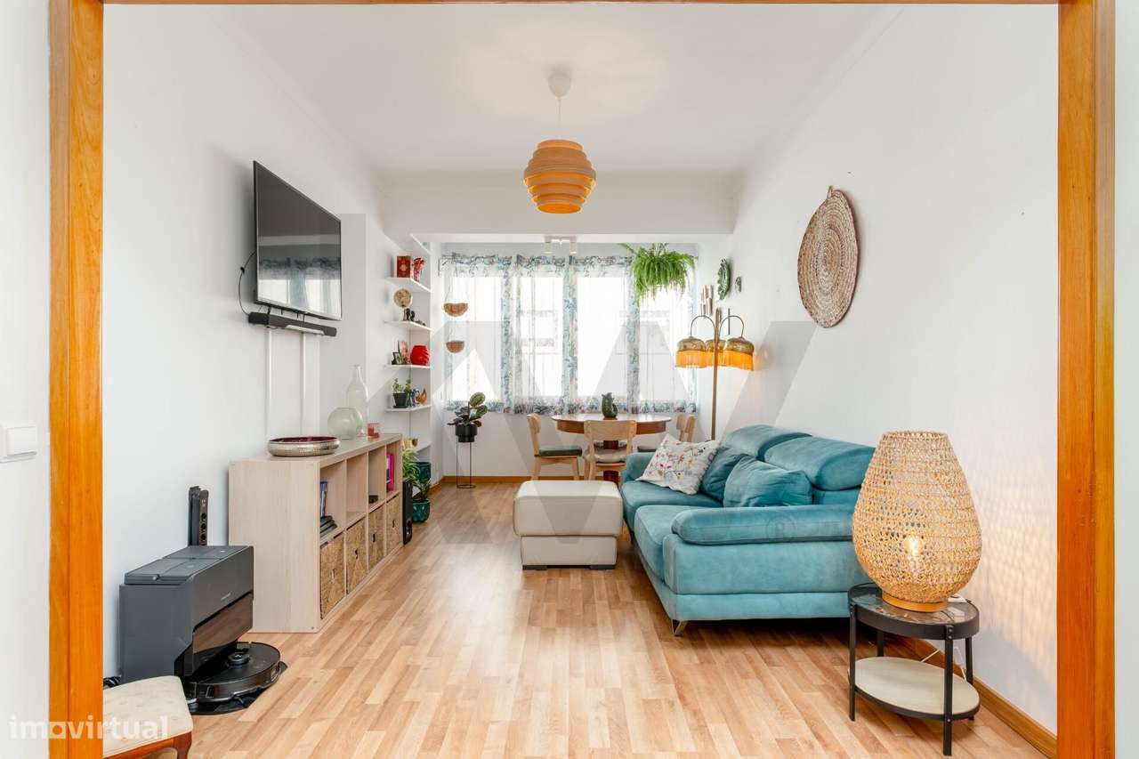 Apartamento T2 no Centro do Barreiro, com bastante Luz Natural, Confor-1