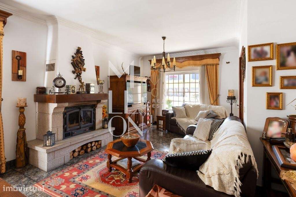 Moradia térrea com charme clássico e ambientes acolhedores - Grande imagem: 4/26