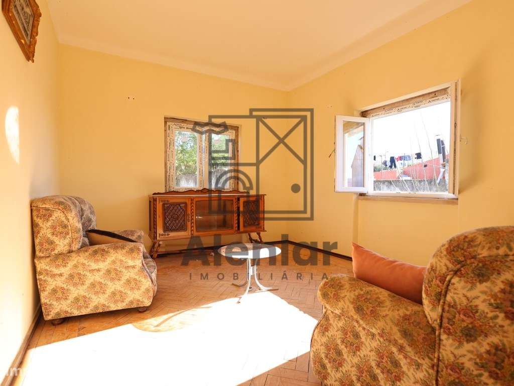 Moradia V3 em Alenquer - Oportunidade-9