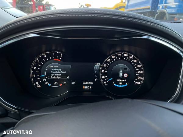 Ford Mondeo Vignale 2.0 TDCi Powershift AWD - 28