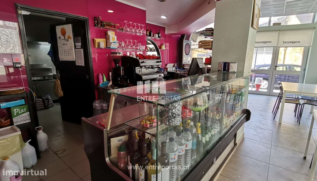 Venda de loja em pleno funcionamento como café, Póvoa de Varzim - Grande imagem: 5/12