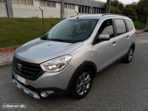 Dacia Lodgy 1.5 dCi Stepway 7L - 12