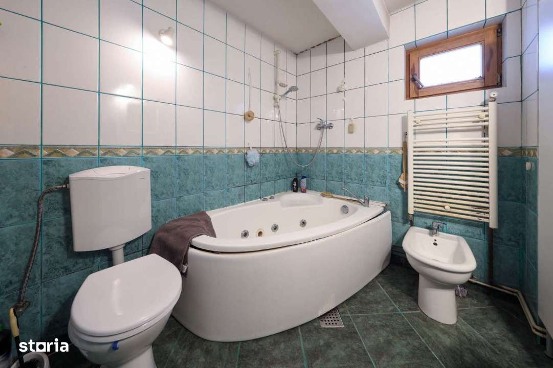 Casa deosebita cu 5 camere in Rasnov-8