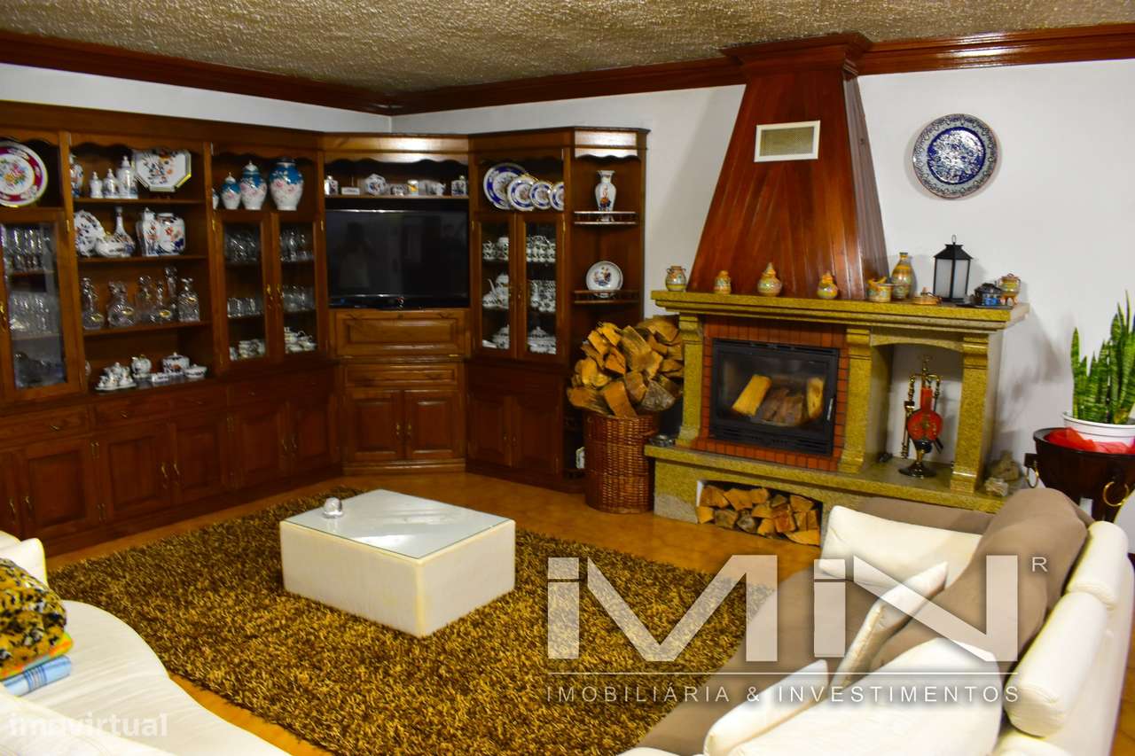 Moradia com piscina e campo de ténis - Grande imagem: 5/50