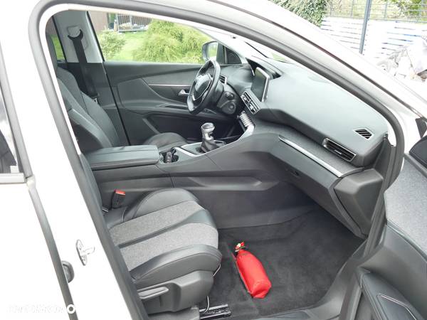 Peugeot 5008 1.6 HDi Active - 4