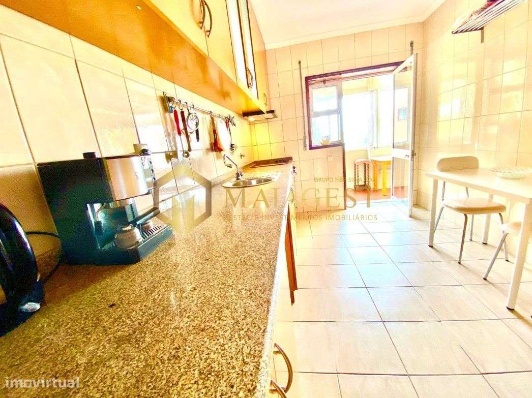 T3 com varanda fechada, luminoso e com garagem - Grande imagem: 5/20