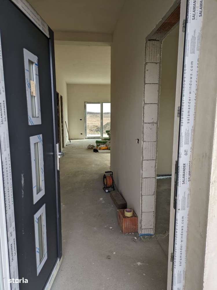 Casa noua in Via Carmina, un singur nivel,interior la alb,comision 0%!-10