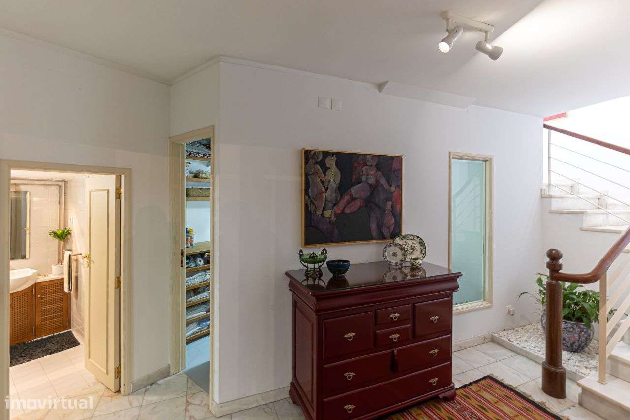 Moradia totalmente remodelada na melhor zona das Antas-39