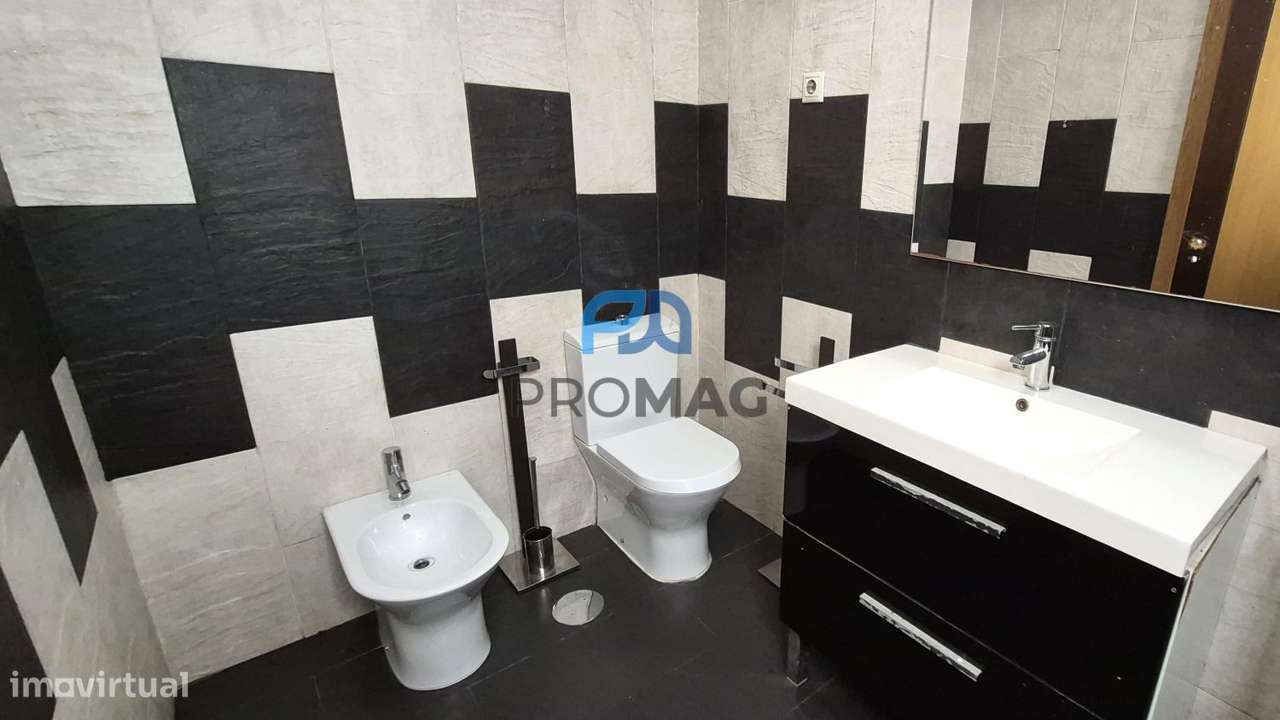 Harmonioso Apartamento T3 em Alfena-21