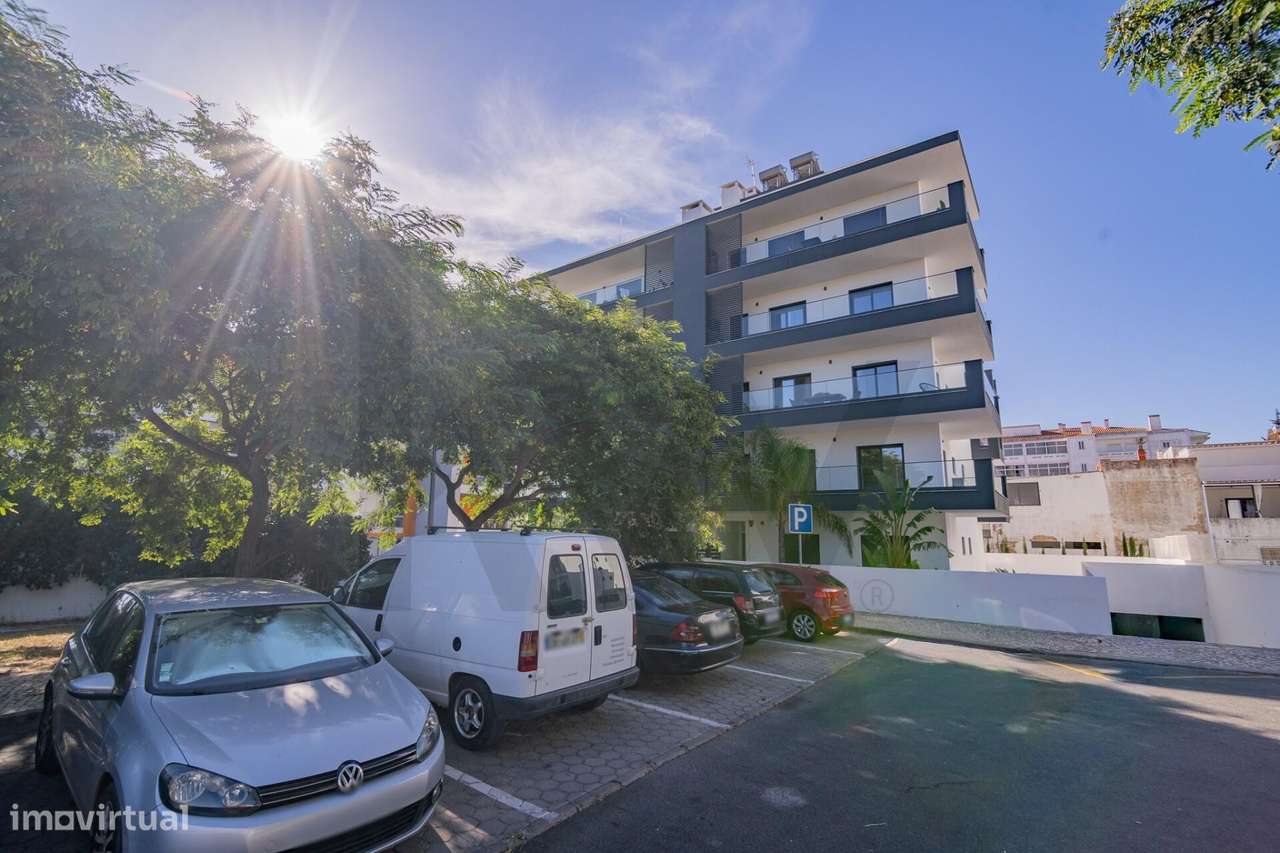 Excelente apartamento novo entre a cidade e o mar-53