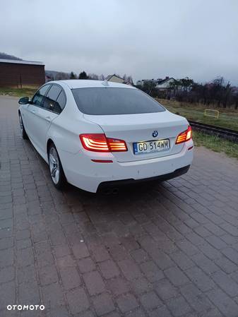 BMW Seria 5 525d xDrive - 3