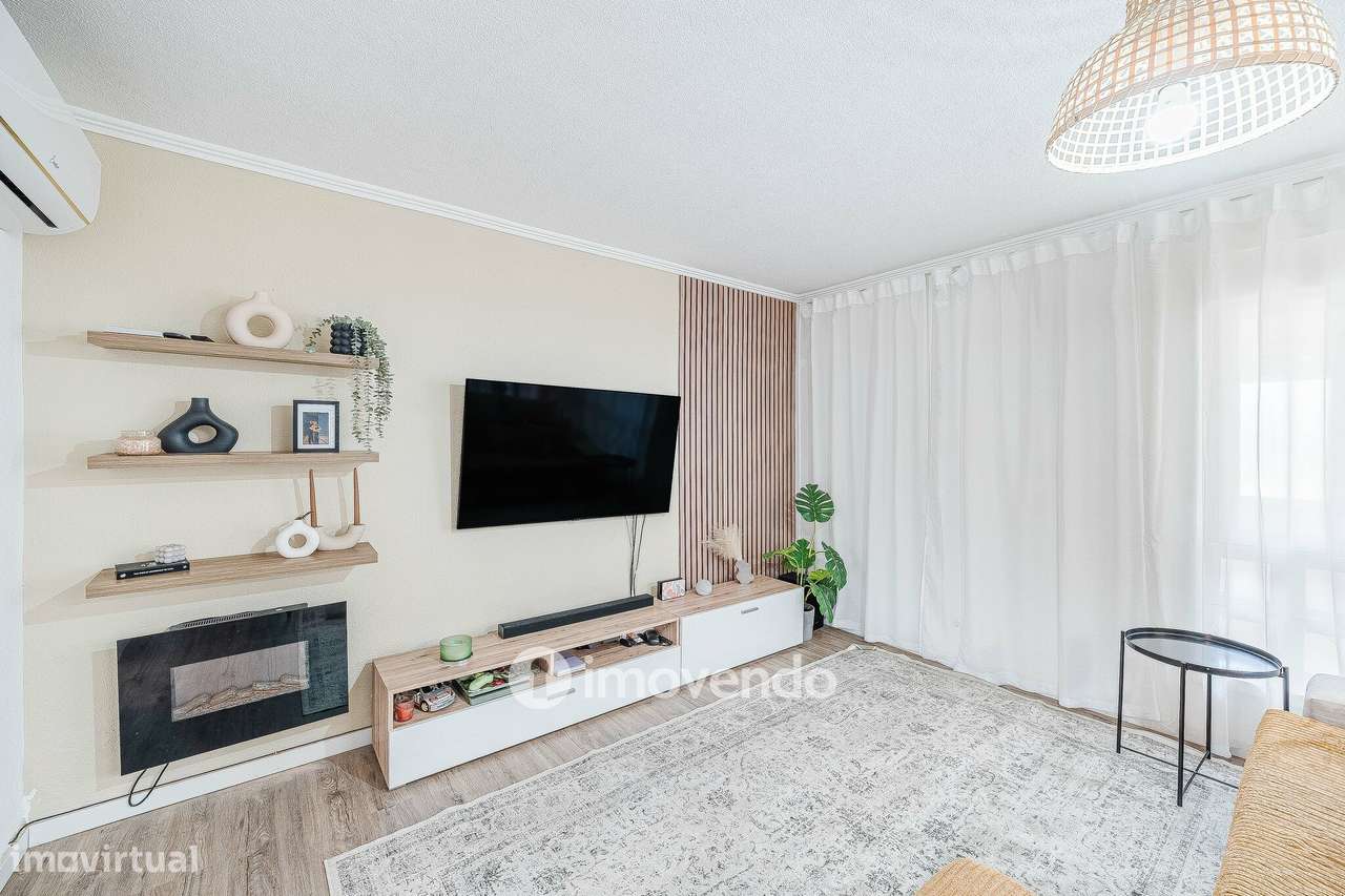 Apartamento T2 totalmente remodelado, em Marvila-12
