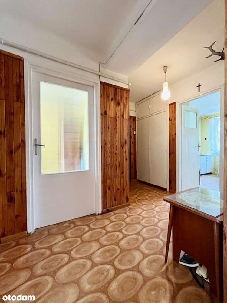 3 pokoje z oddzielną kuchnią i balkonem-10