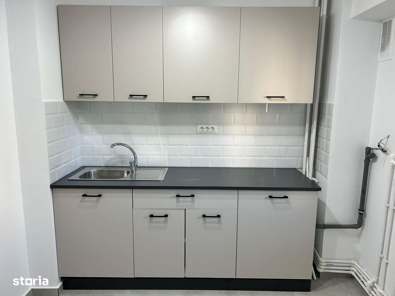 Garsonieră decomandată, renovată integral – 3 min metrou Piața Muncii - Imagine principală: 4/7
