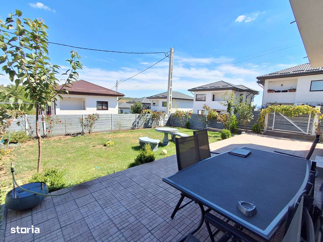 Vila Modernă de Vânzare în Rediu - Imagine principală: 3/19