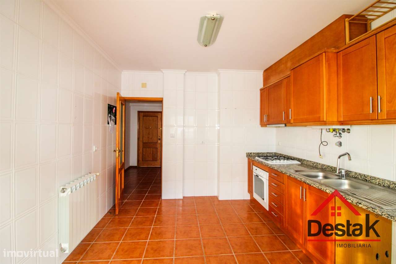 Oportunidade Única em Viseu – O Seu Novo Lar Está à Sua Espera! - Grande imagem: 2/17