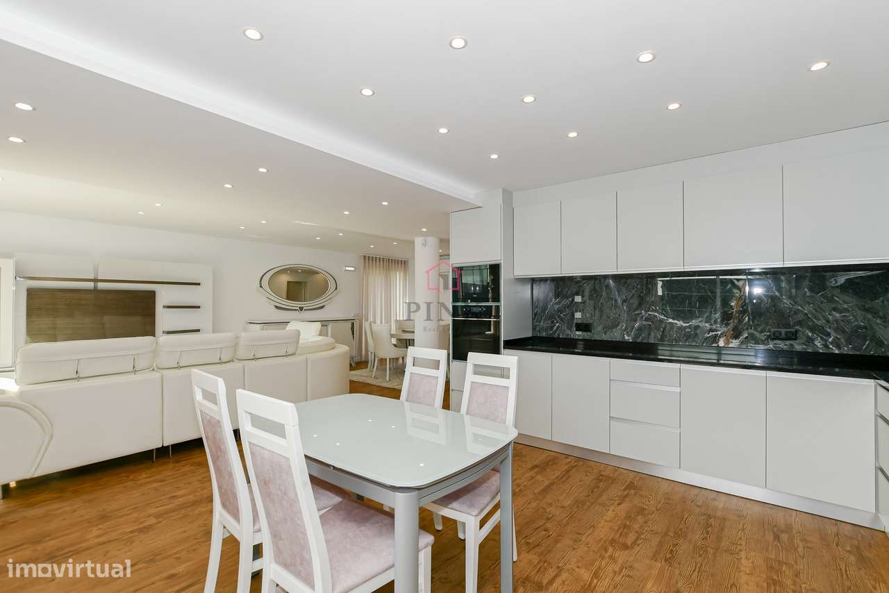 Moradia - T4 - Machico-8