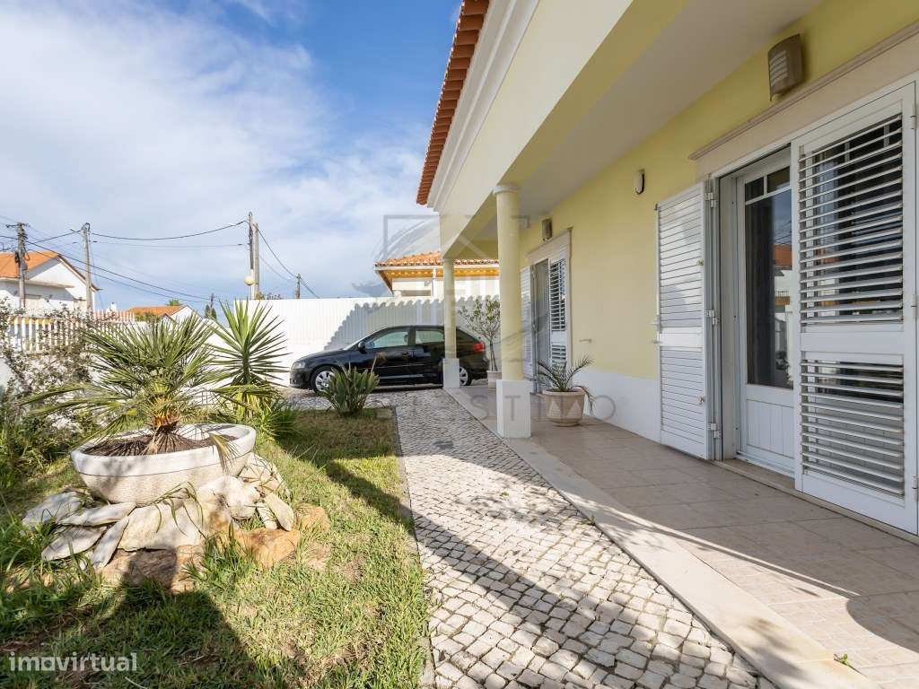 Moradia isolada com aproveitamento de sótão - Grande imagem: 4/51