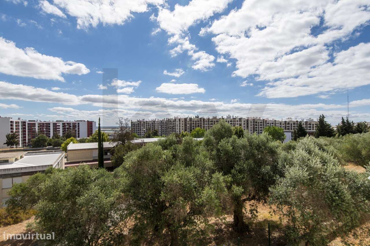 Apartamento T2 com Varanda e Arrecadação, Póvoa de Santa Iria, Vila Fr-17