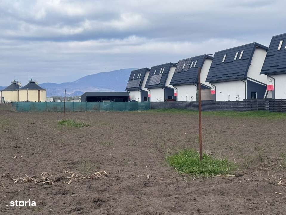 Teren zona superba Brasov 656 mp certificat urbanism, si proiect vila - Imagine principală: 4/10