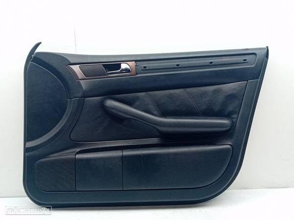 Forra Porta / Quartela Frente Direita Audi A6 (4B2, C5) - 1